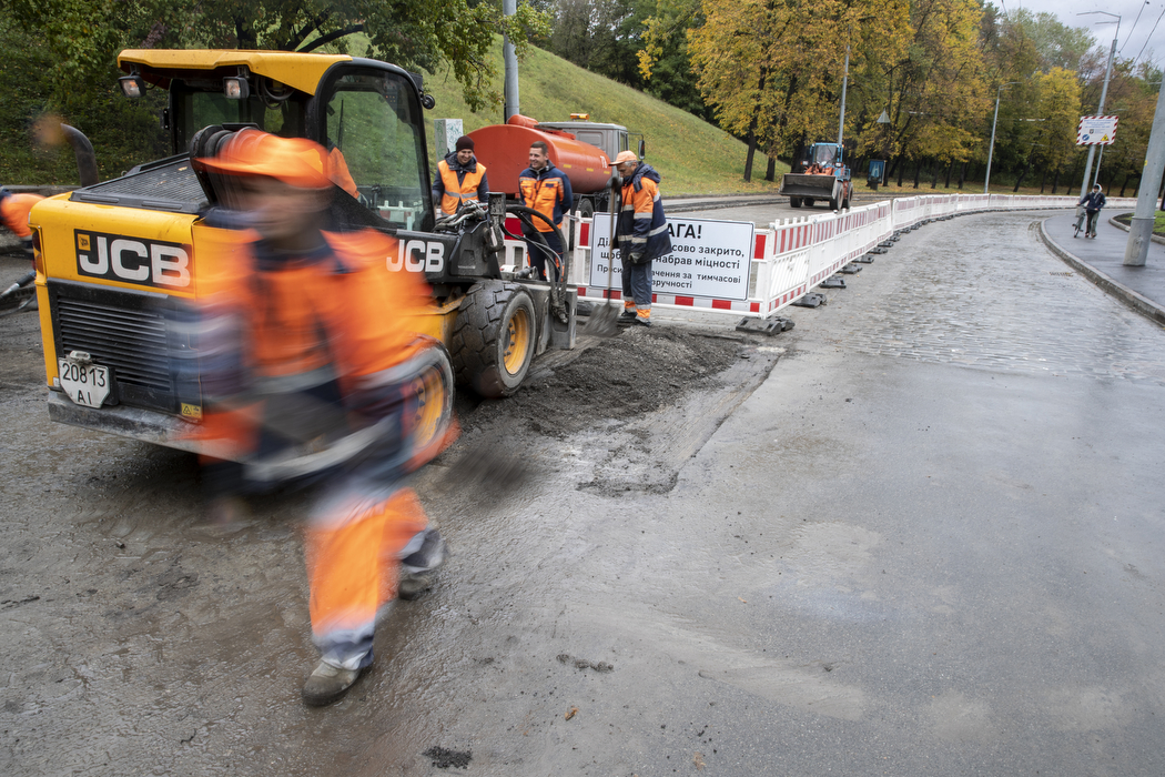 У Києві вперше за 65 років оновили Подільський узвіз: коли відкриють рух (фото)
